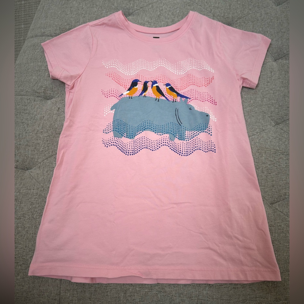EUC TEA COLLECTION HIPPO GRAPHIC TEE GIRLS SIZE 8 TSHIRT